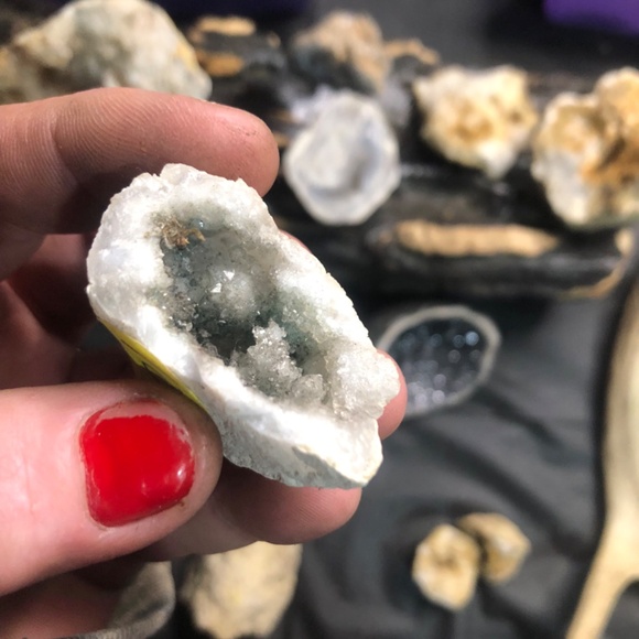 16 piece Geode bundle - Picture 10 of 16